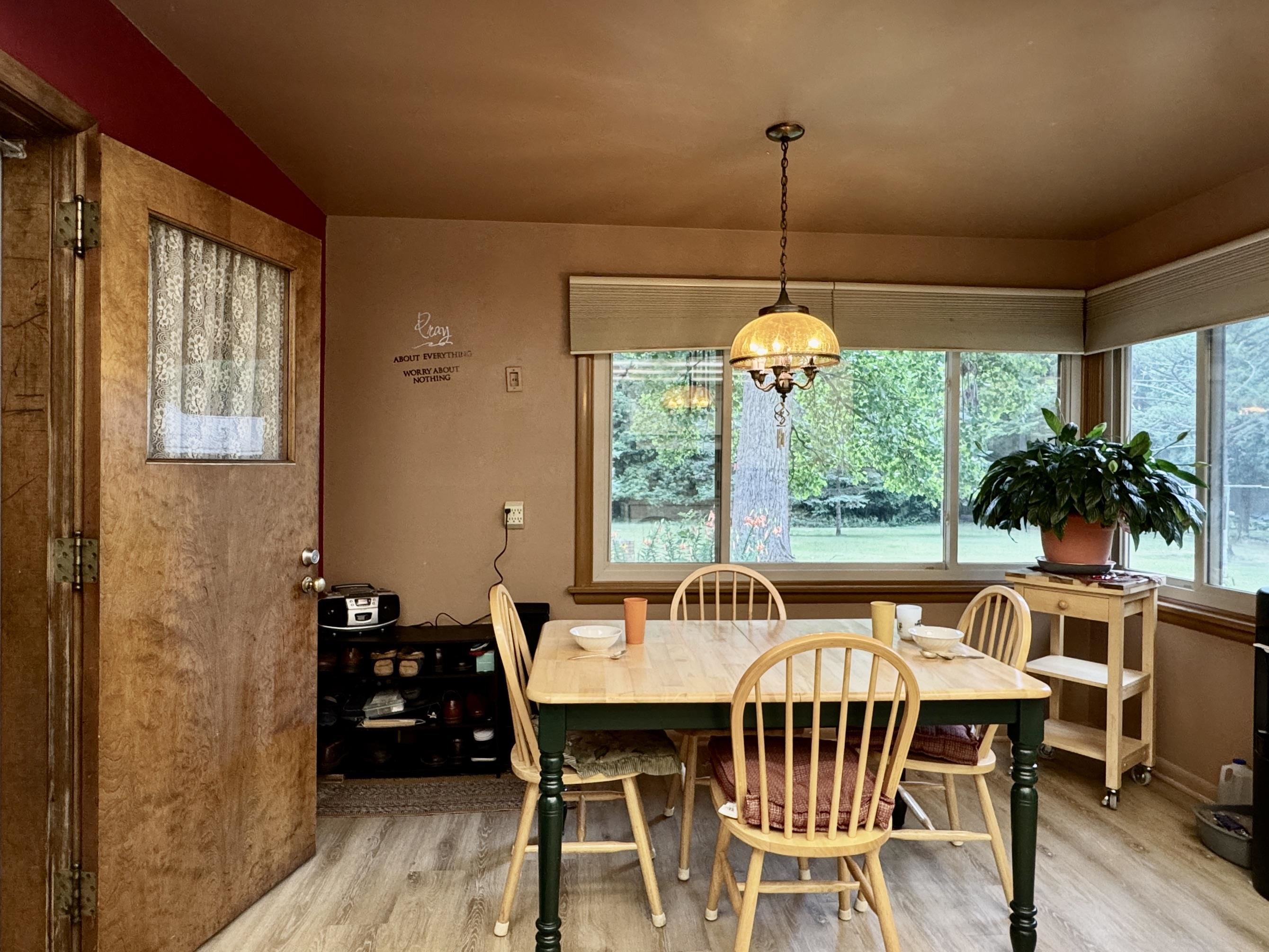 1201 Edgewood Drive