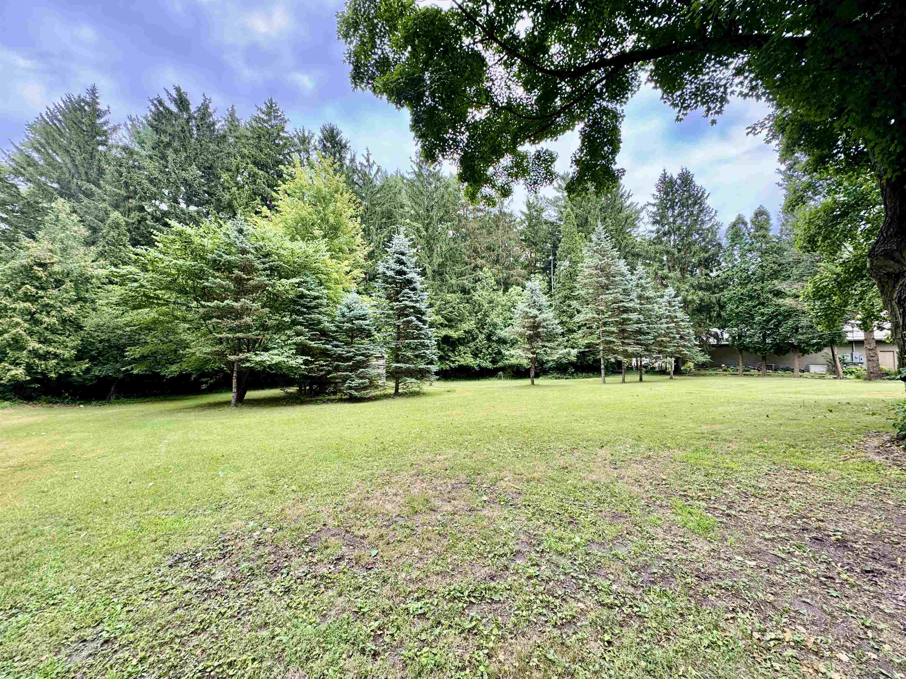 1201 Edgewood Drive