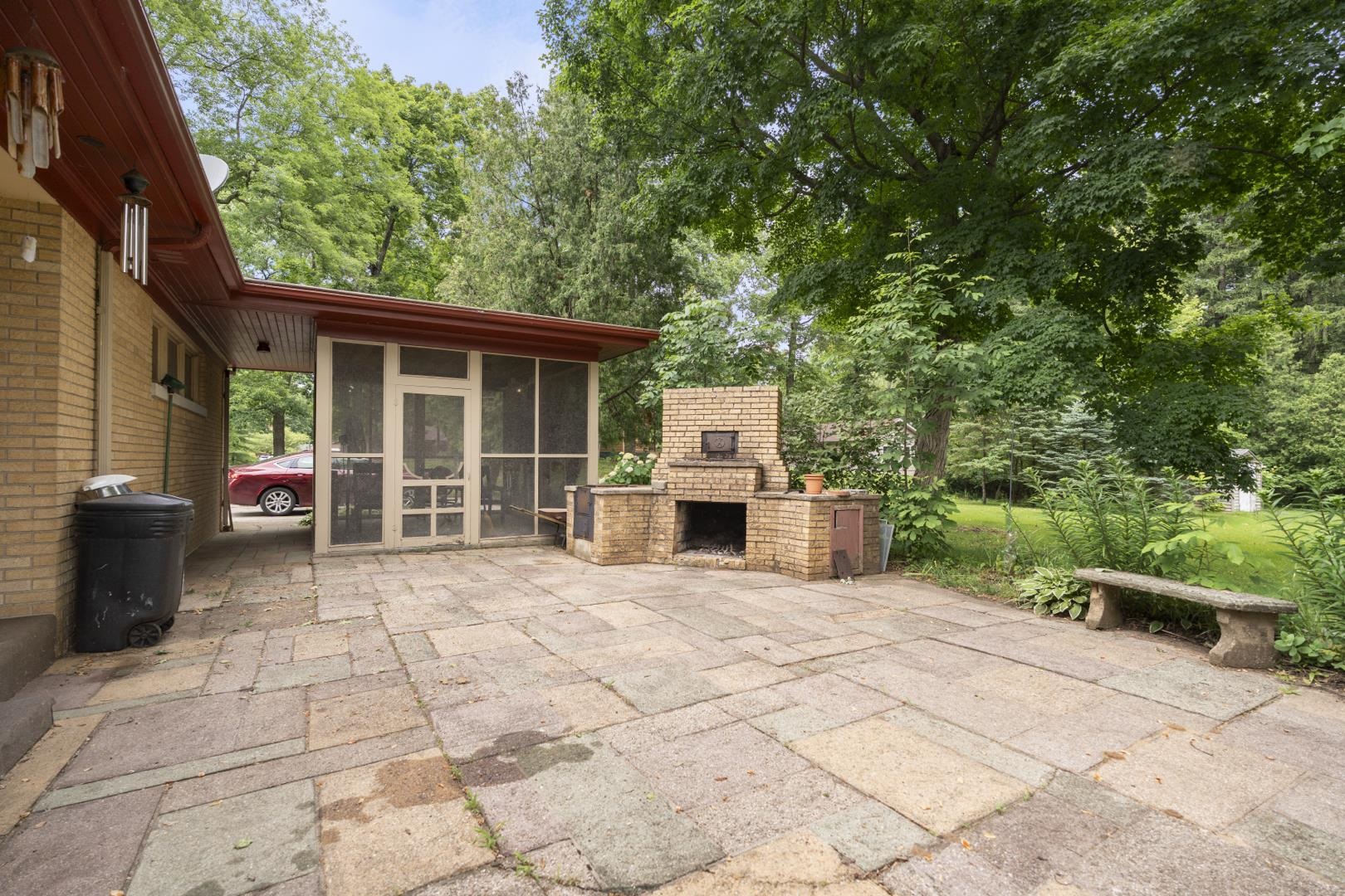 1201 Edgewood Drive
