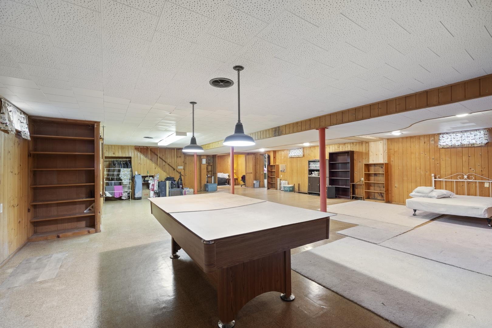 1201 Edgewood Drive