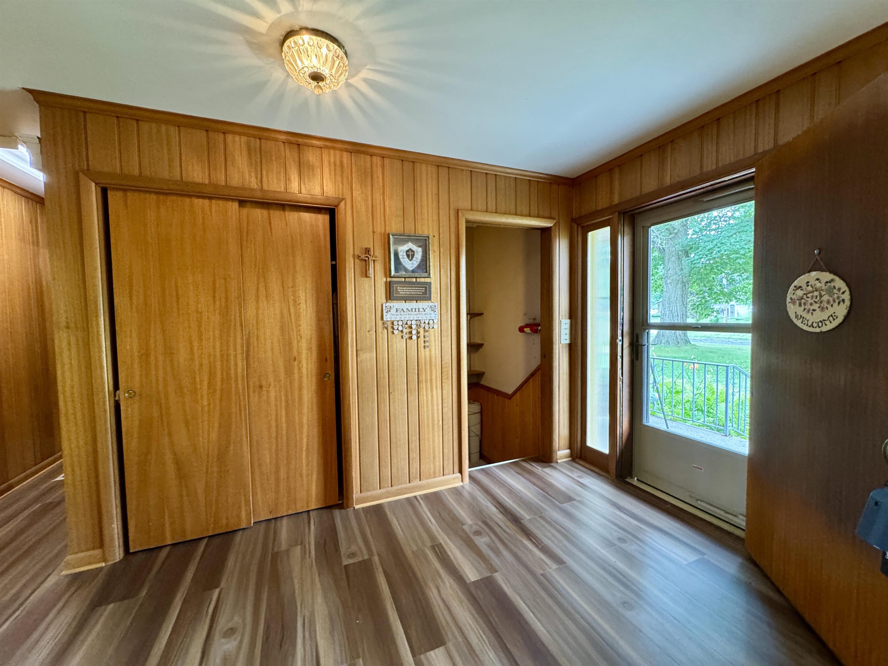 1201 Edgewood Drive