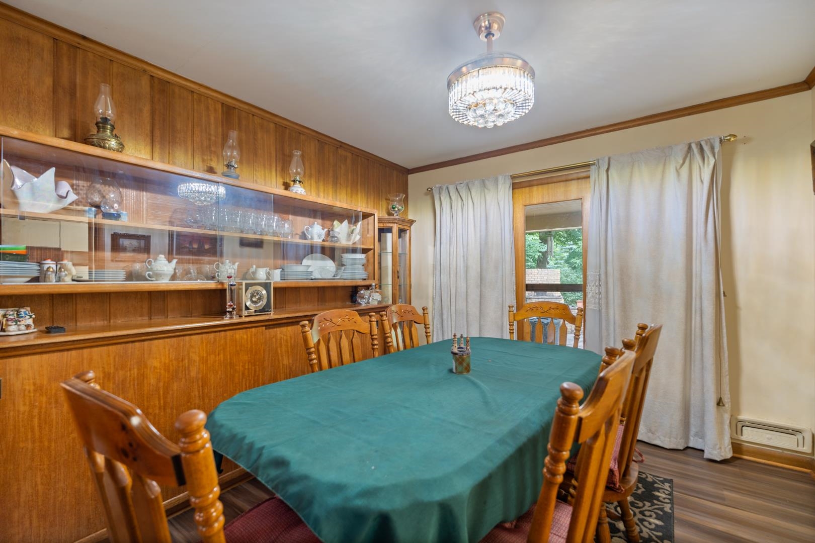 1201 Edgewood Drive