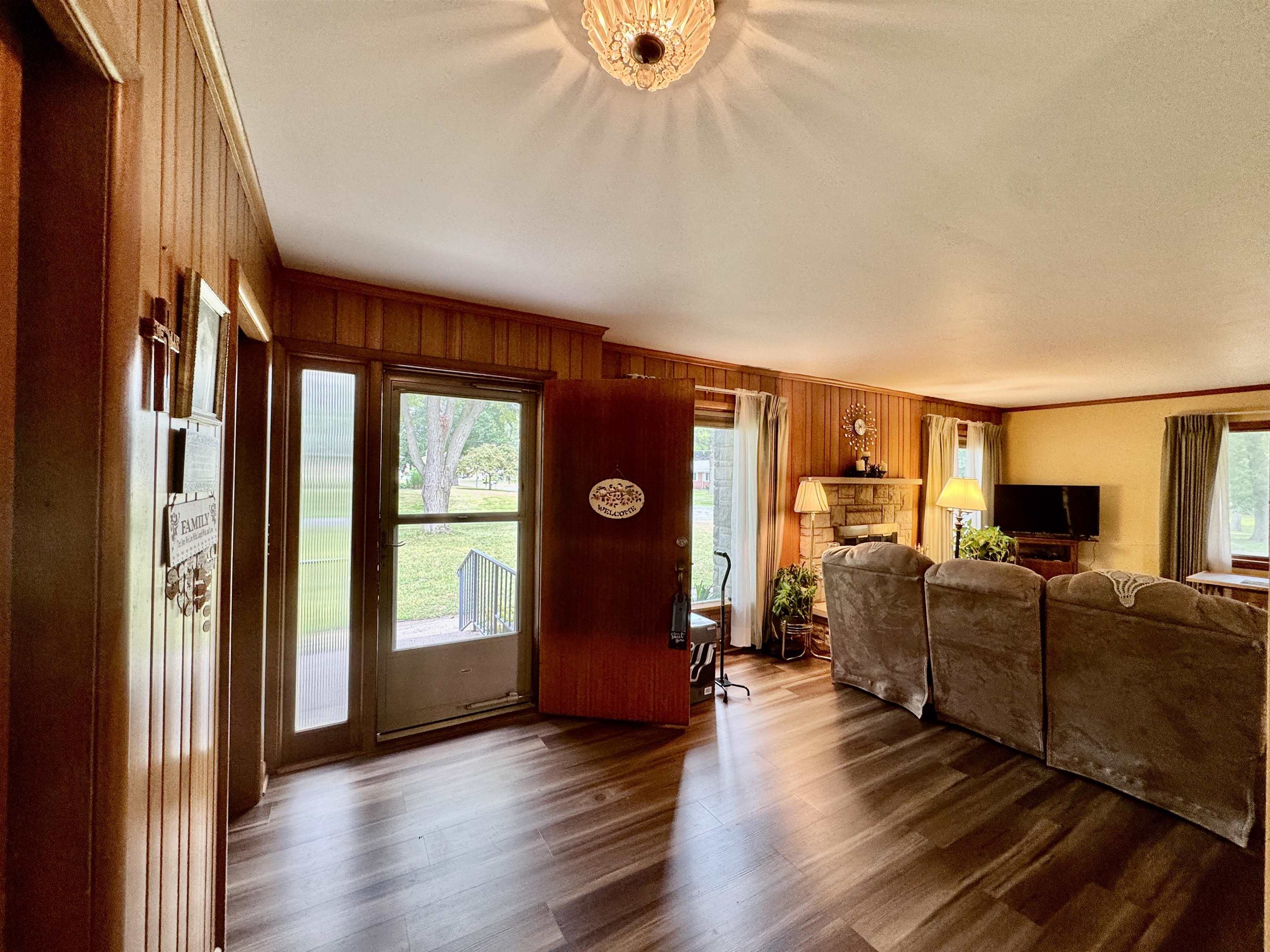 1201 Edgewood Drive