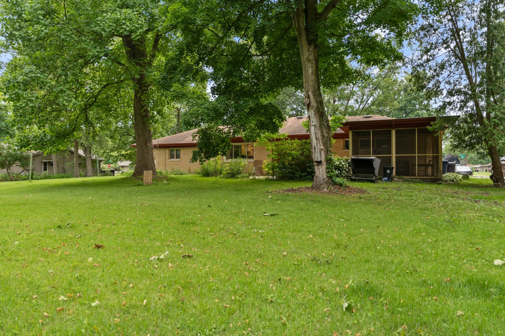 1201 Edgewood Drive