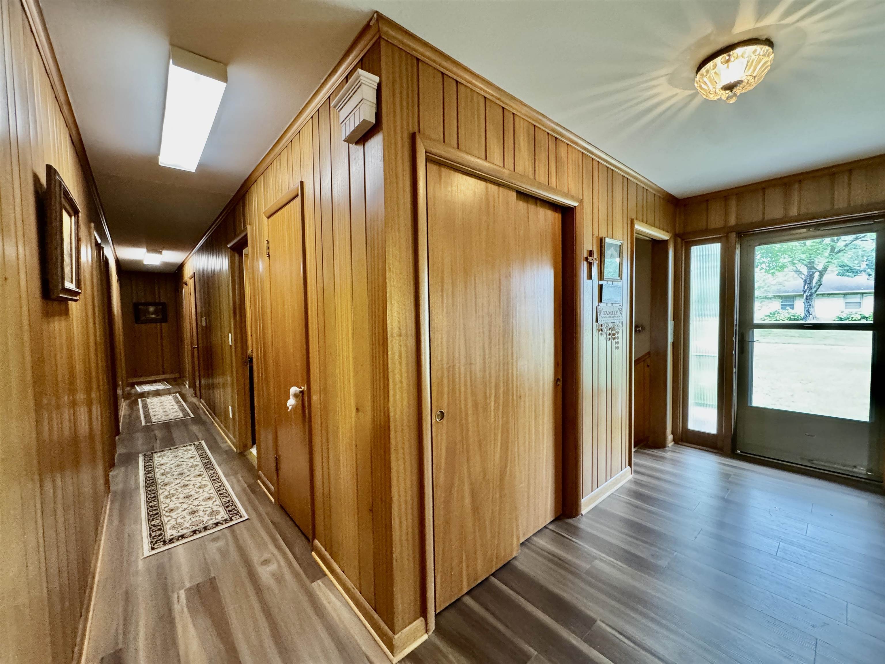 1201 Edgewood Drive
