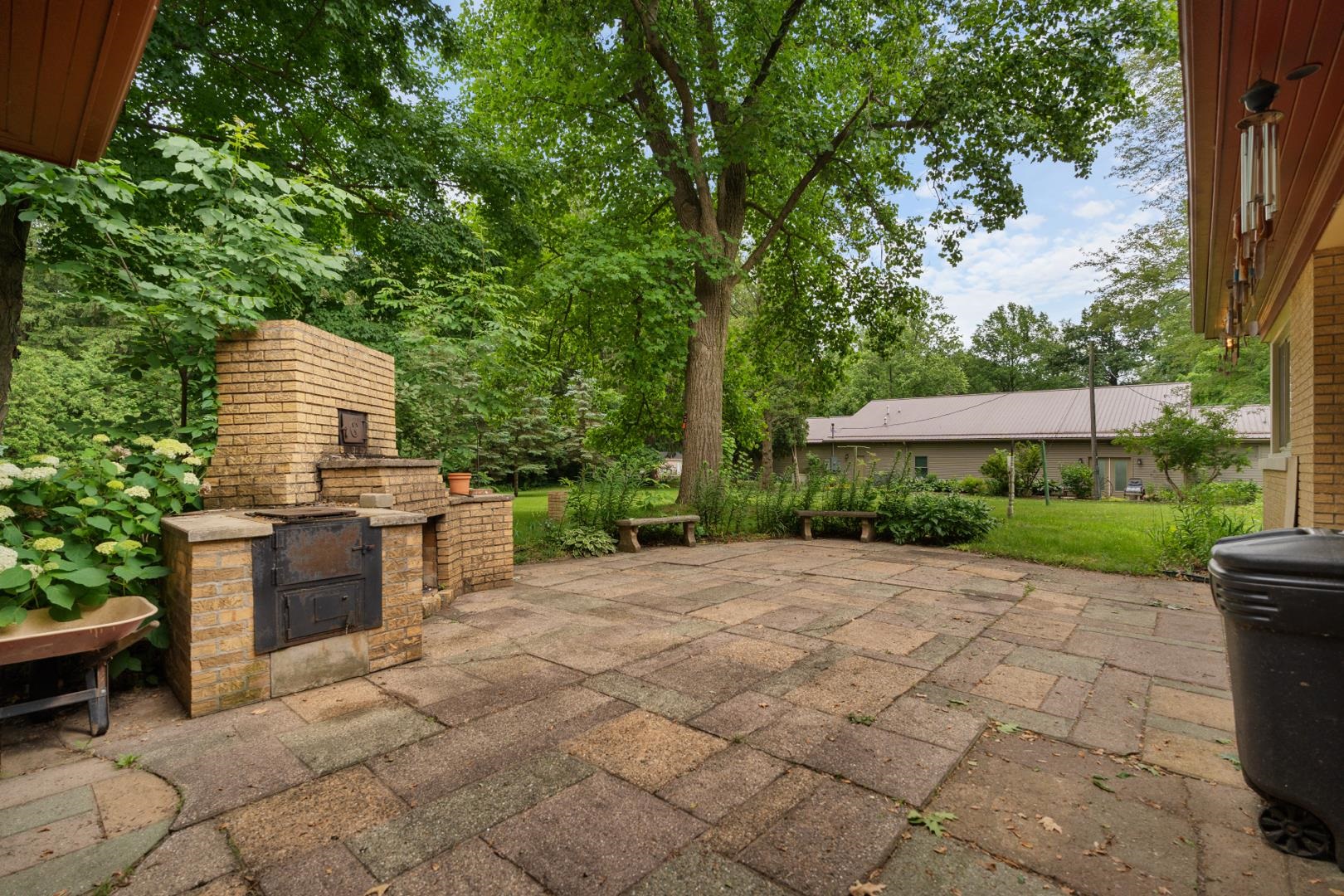 1201 Edgewood Drive