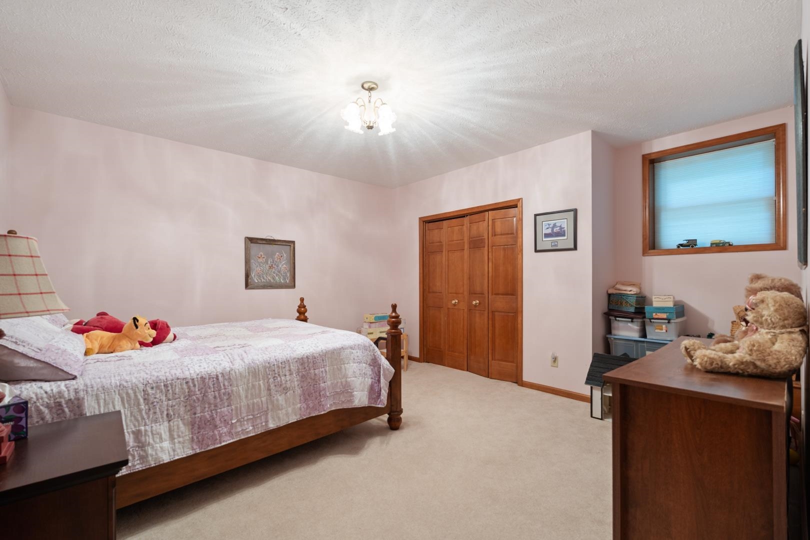 3429 W Doe Court