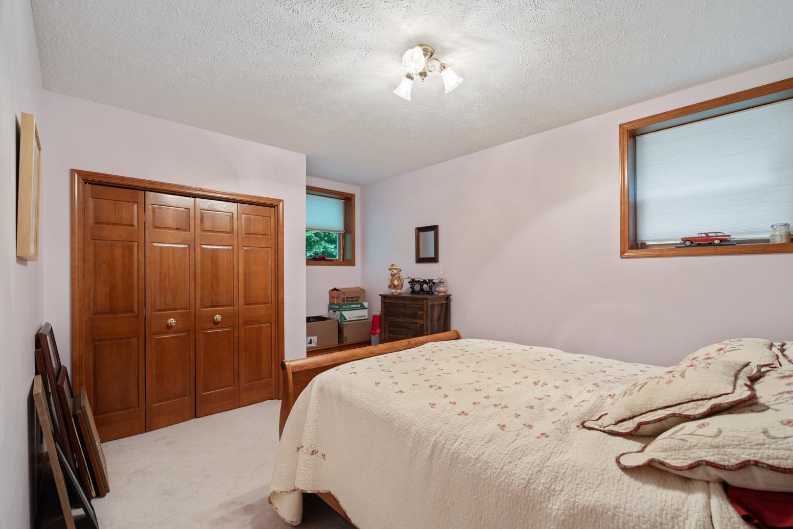 3429 W Doe Court