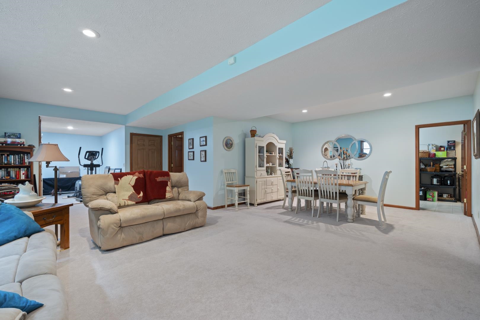 3429 W Doe Court