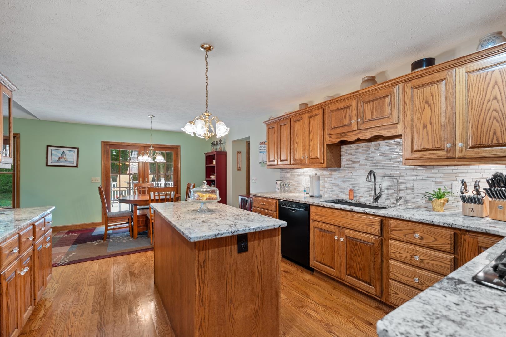 3429 W Doe Court
