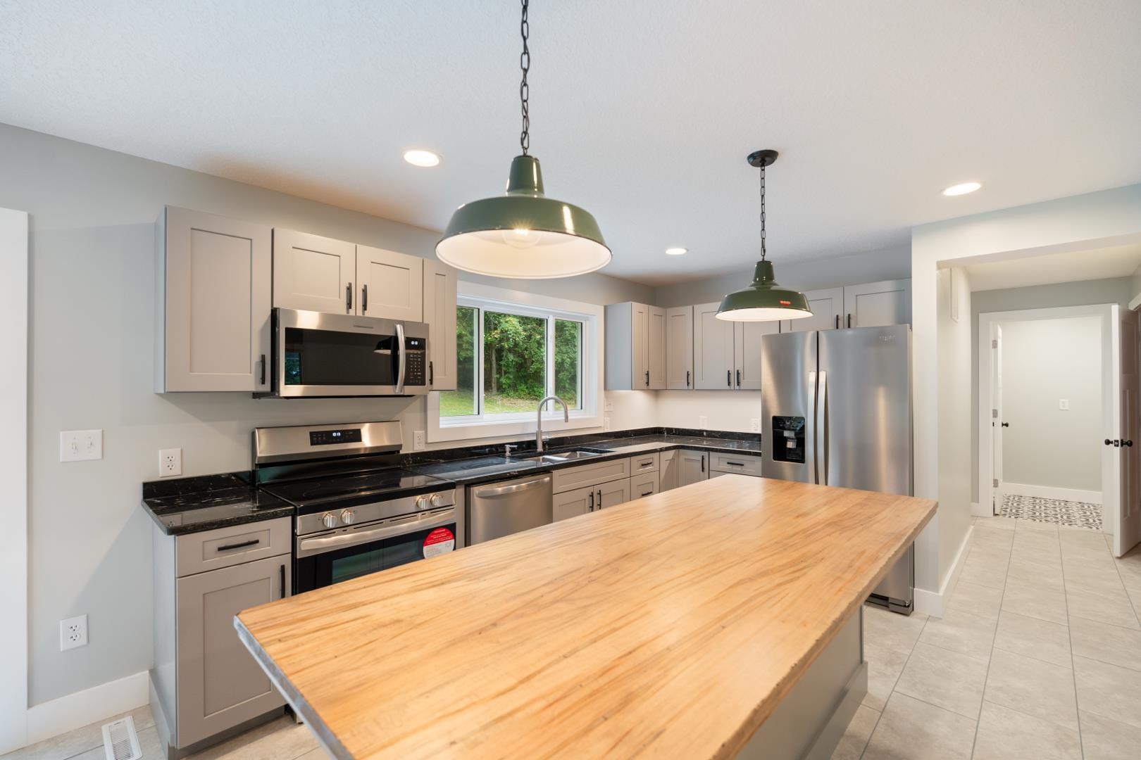 6958 N Kalorama Road