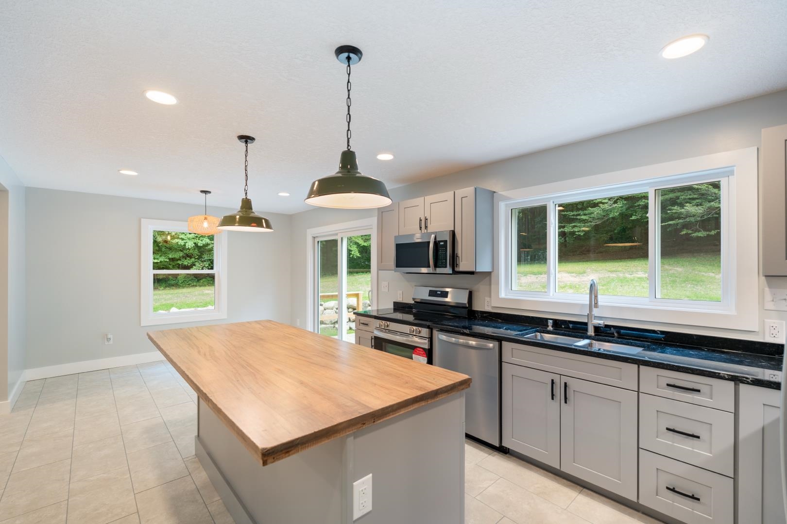 6958 N Kalorama Road