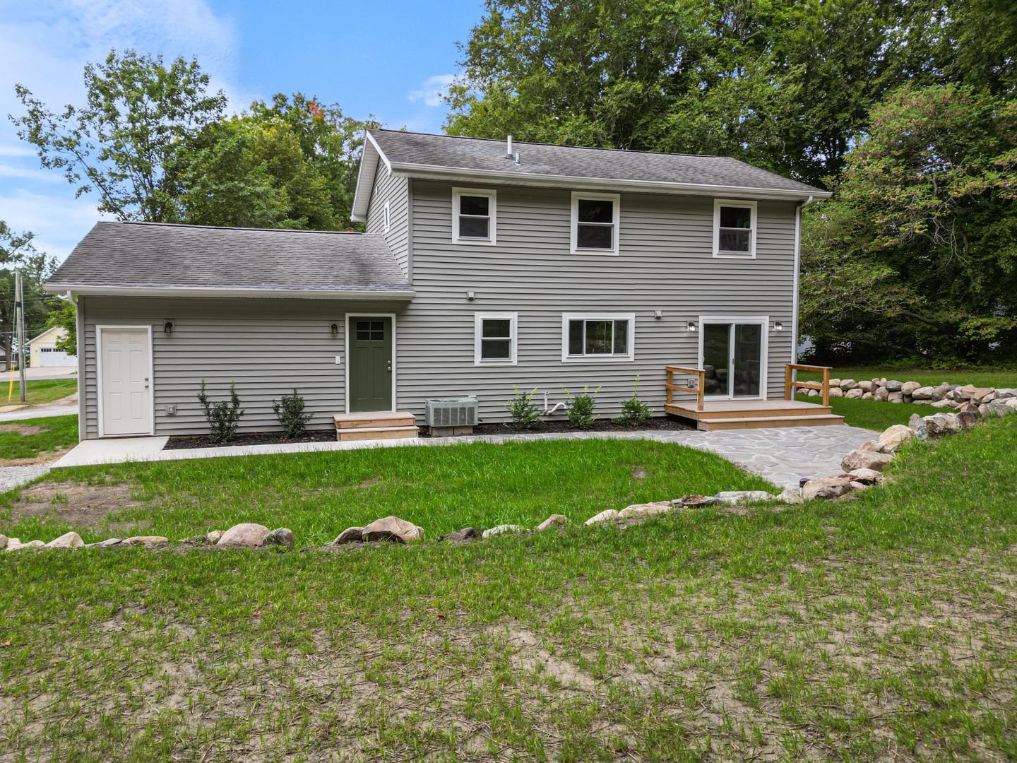 6958 N Kalorama Road