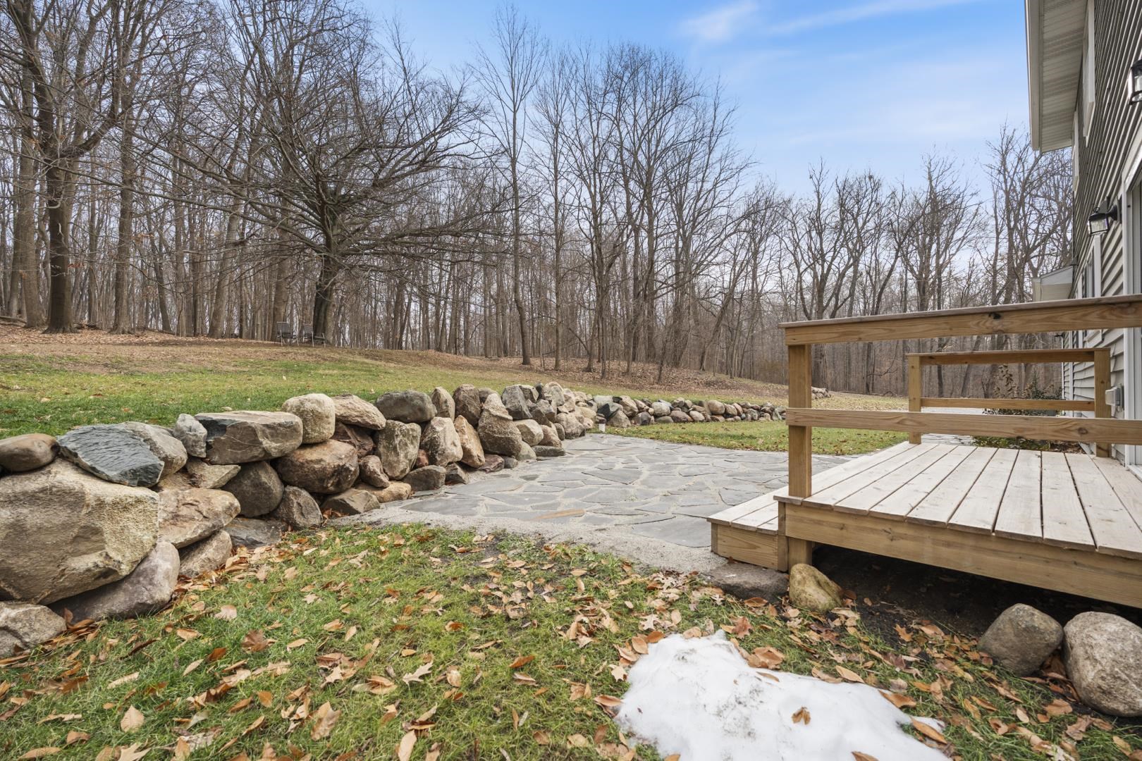 6958 N Kalorama Road