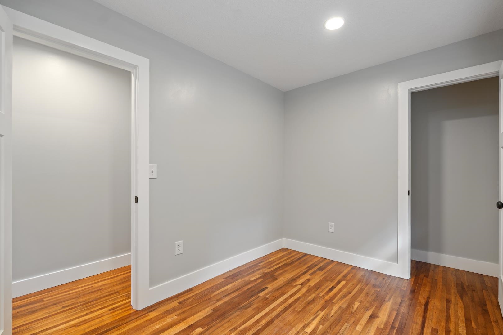 6958 N Kalorama Road