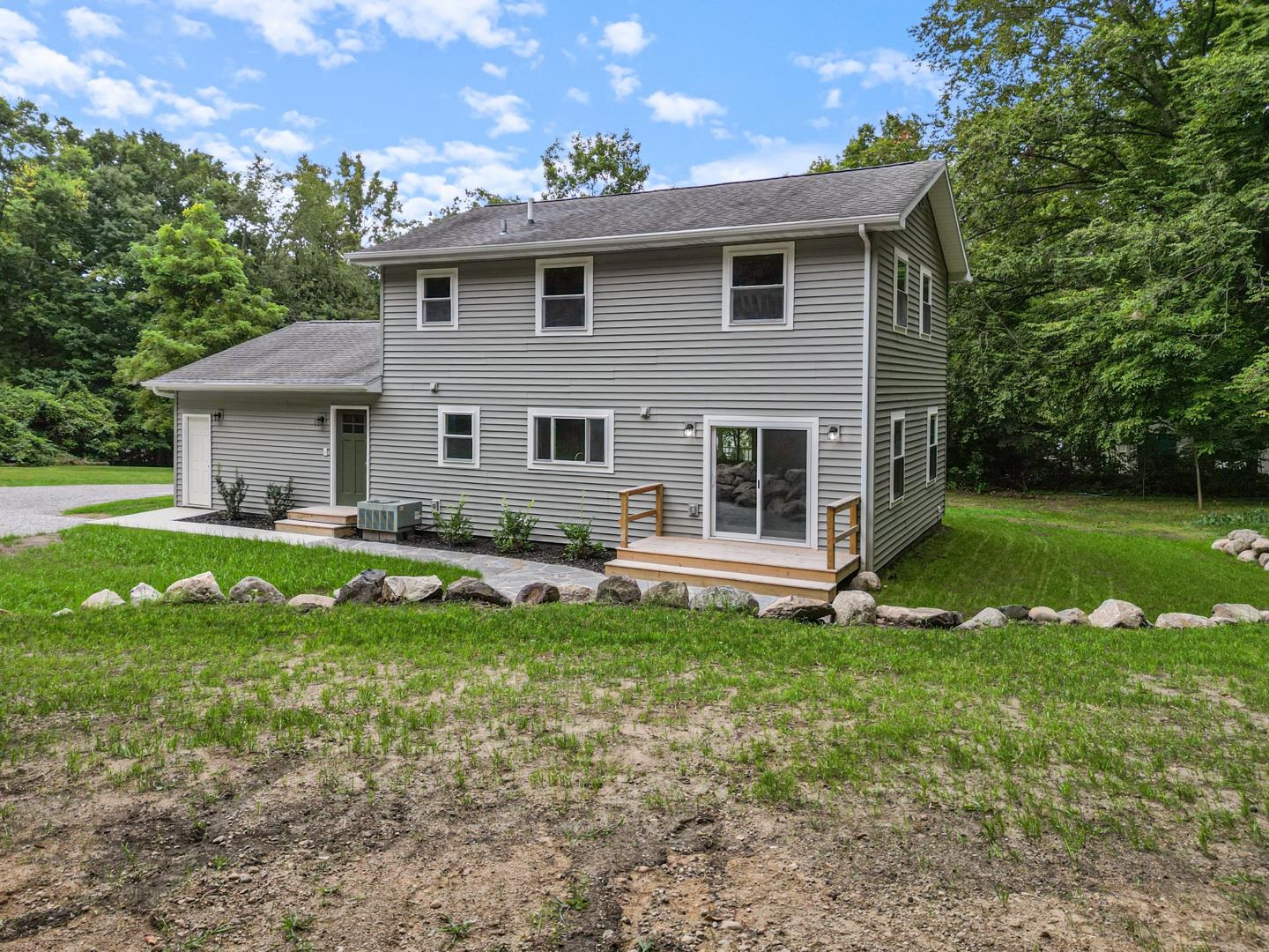 6958 N Kalorama Road