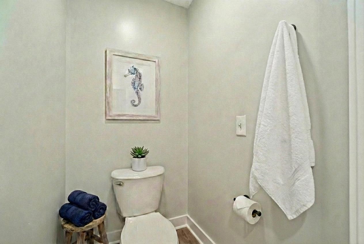 6958 N Kalorama Road