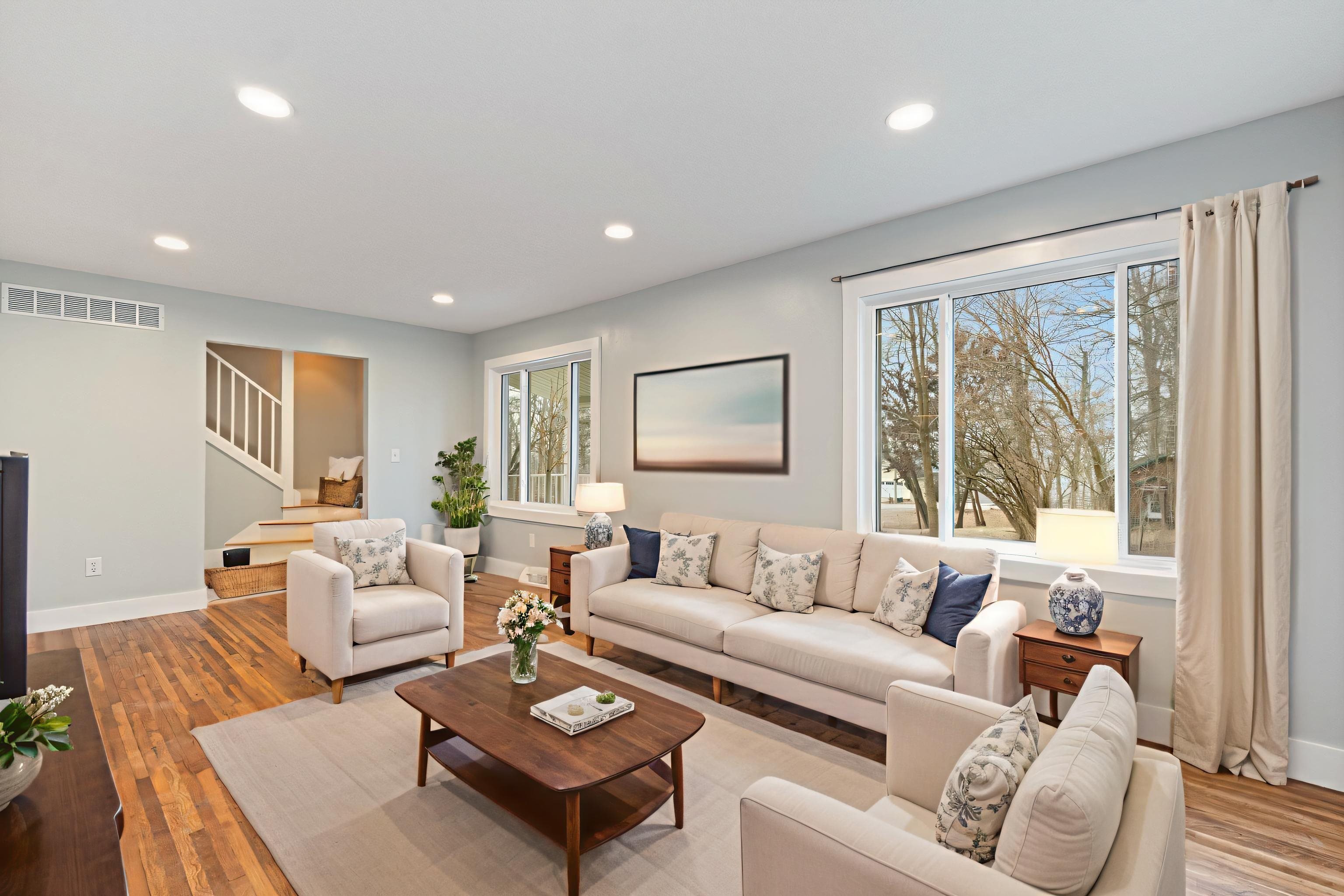 6958 N Kalorama Road