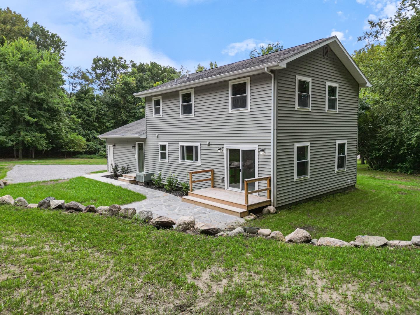 6958 N Kalorama Road