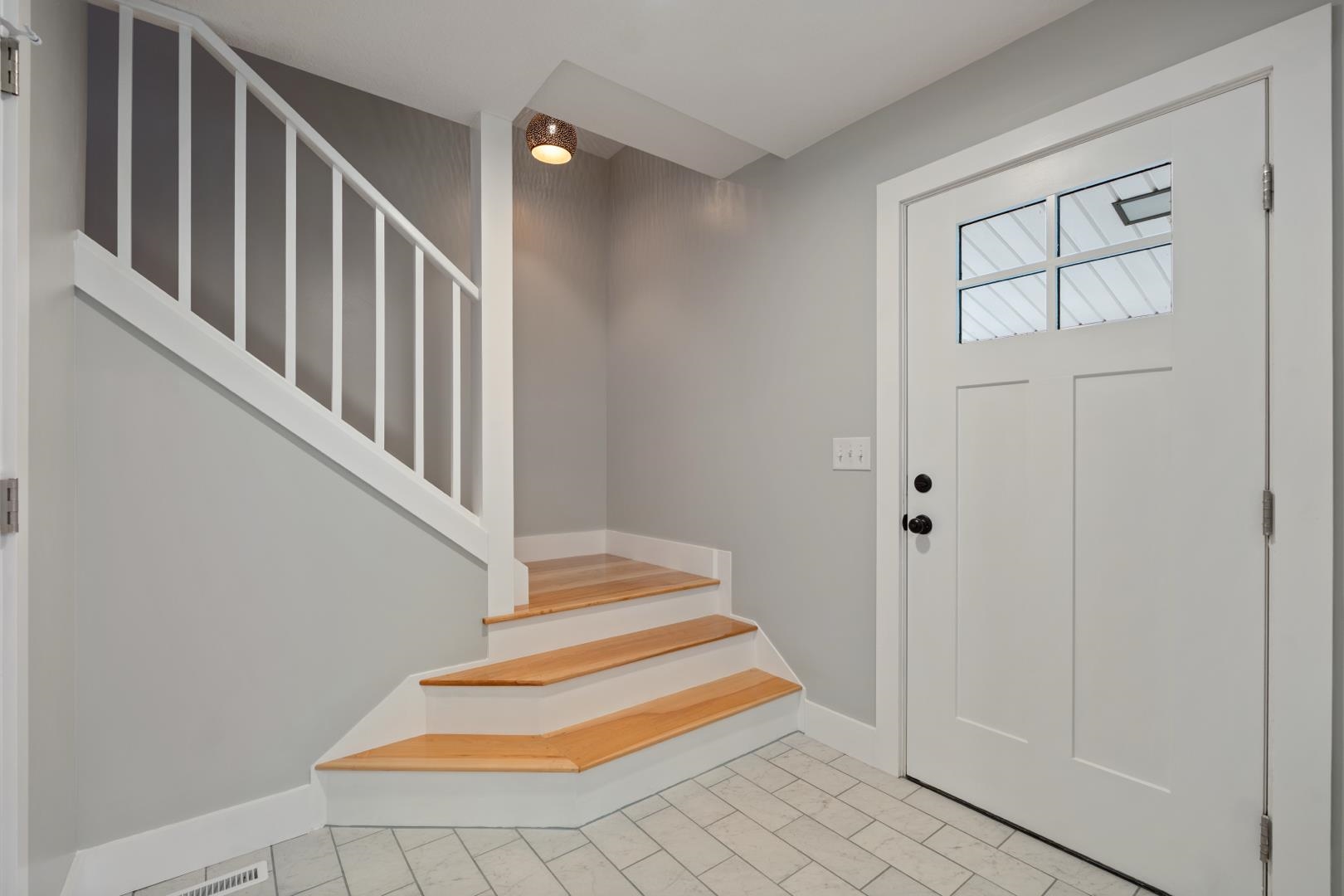 6958 N Kalorama Road