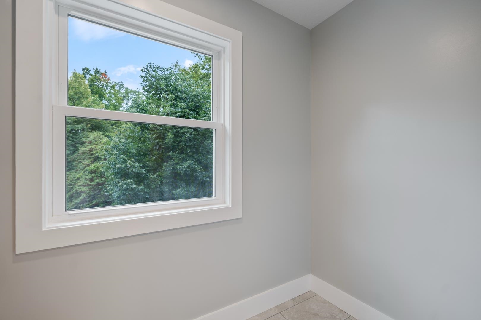 6958 N Kalorama Road