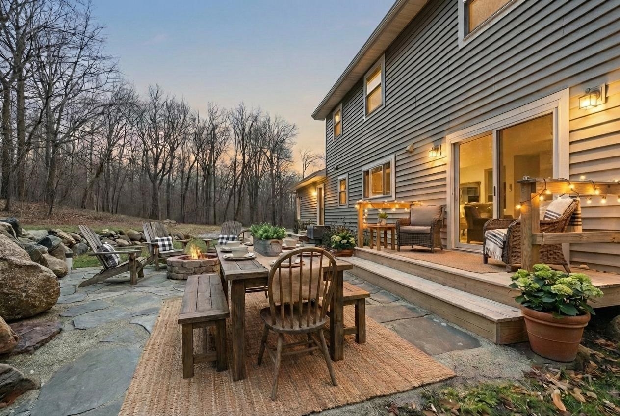 6958 N Kalorama Road