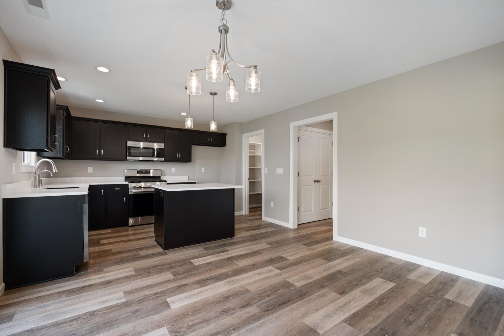 145 Longrifle Road
