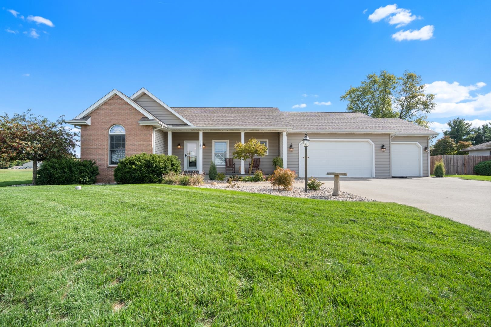 3320 N Royal Oak Court