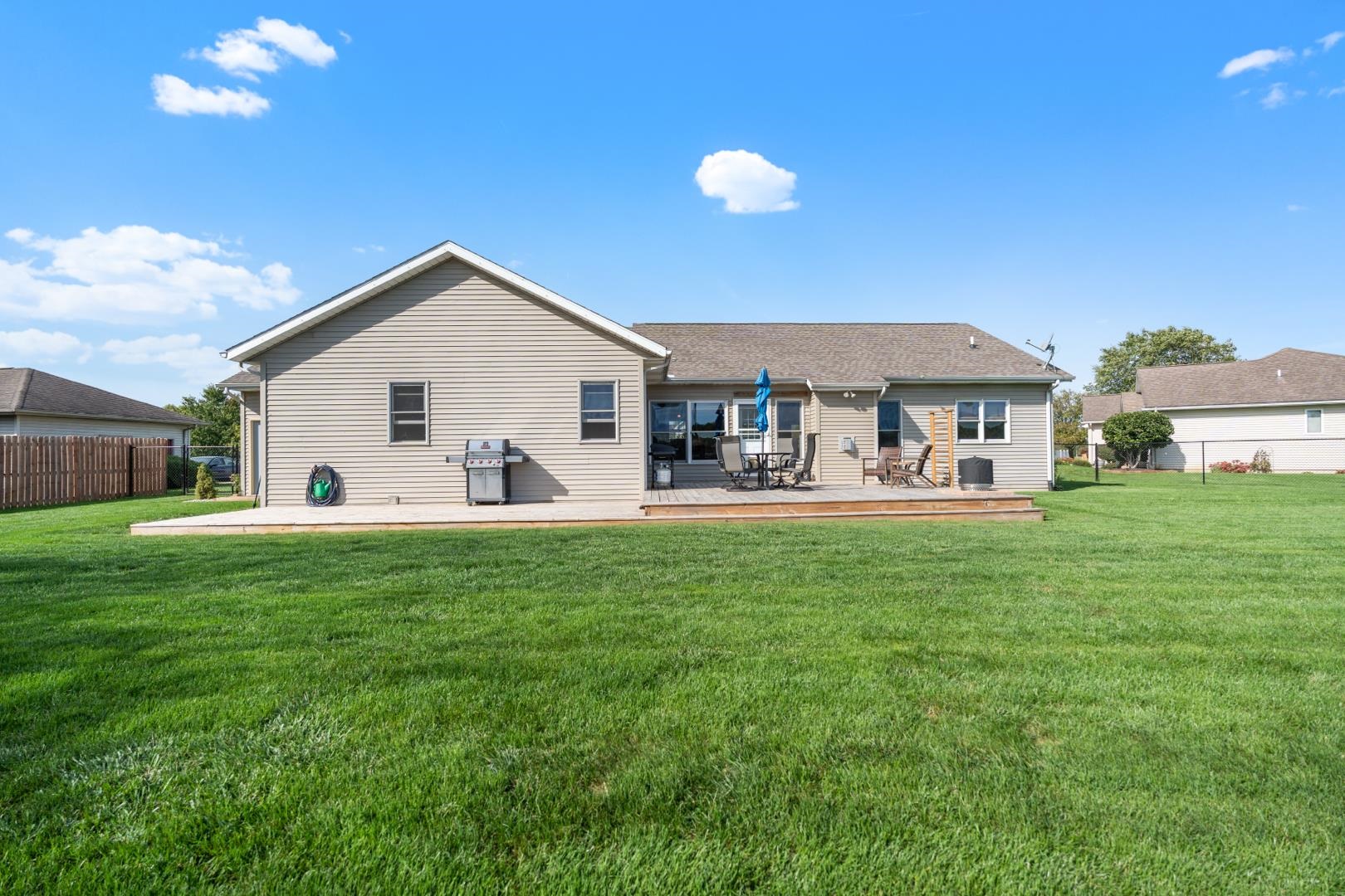 3320 N Royal Oak Court