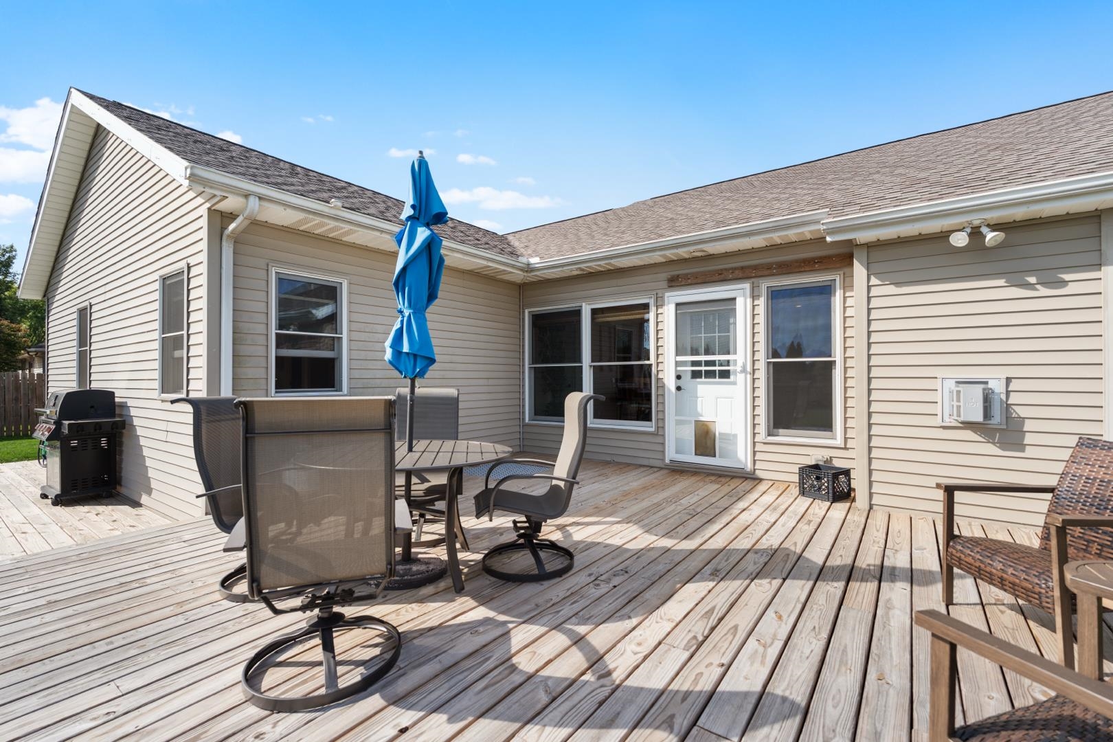3320 N Royal Oak Court