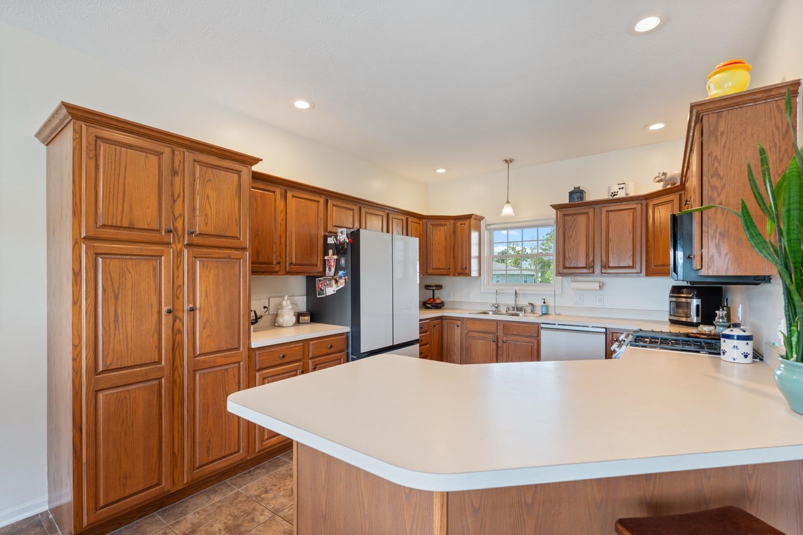 3320 N Royal Oak Court