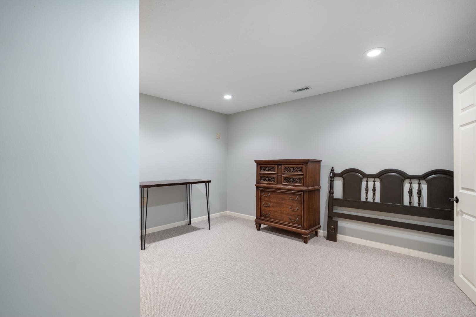 3320 N Royal Oak Court