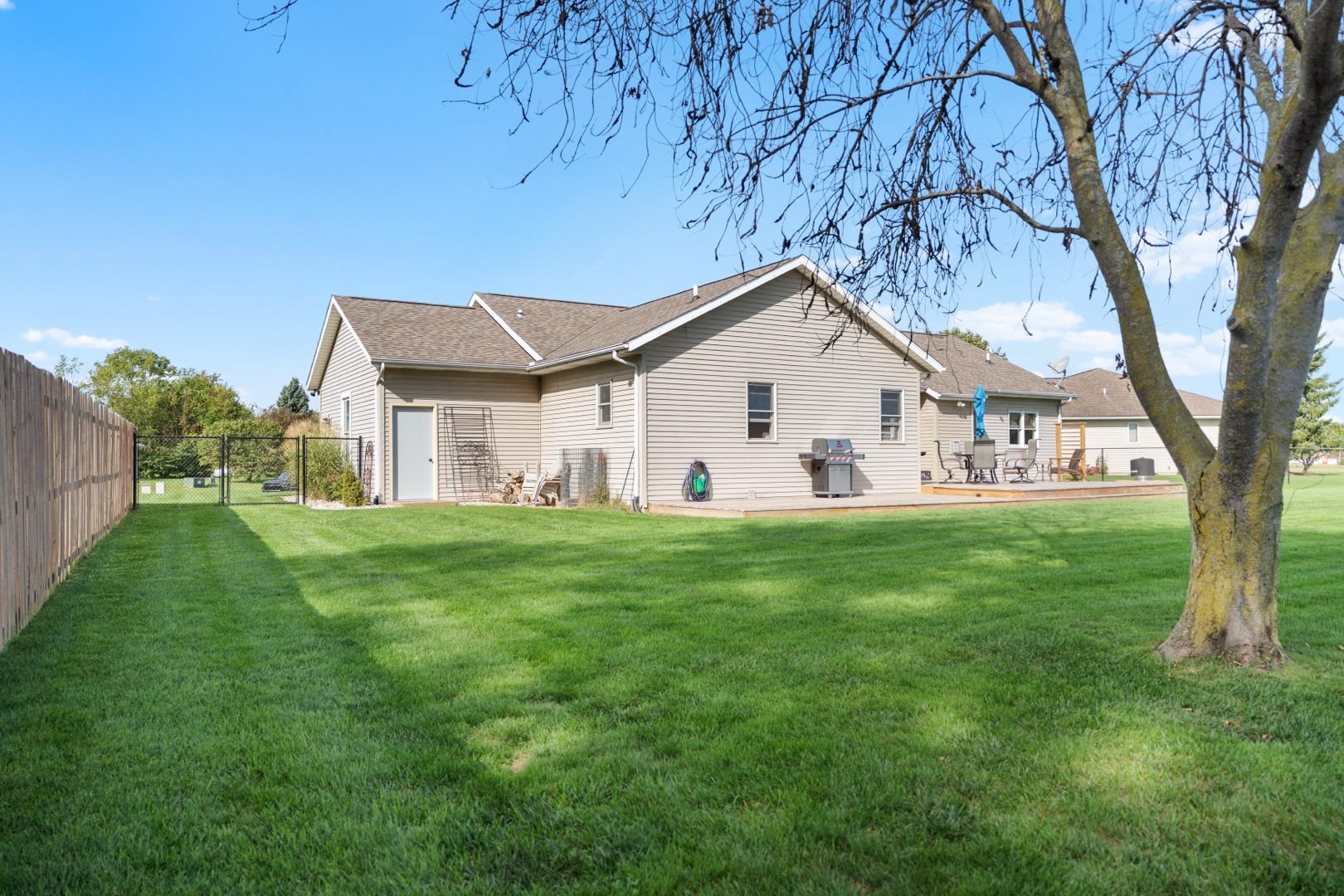 3320 N Royal Oak Court