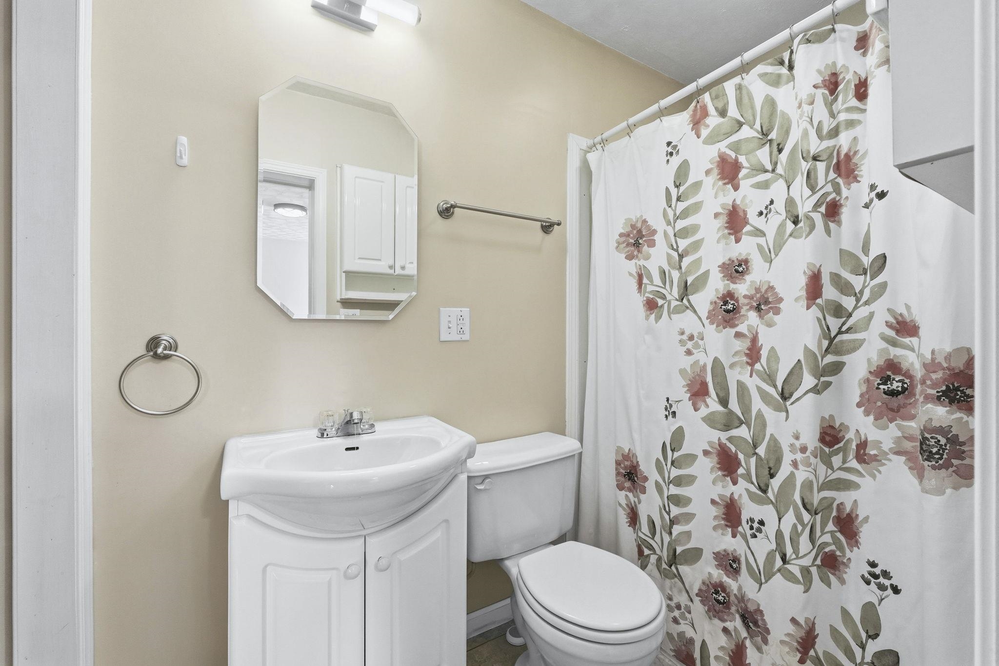 11184 S 250 West Road