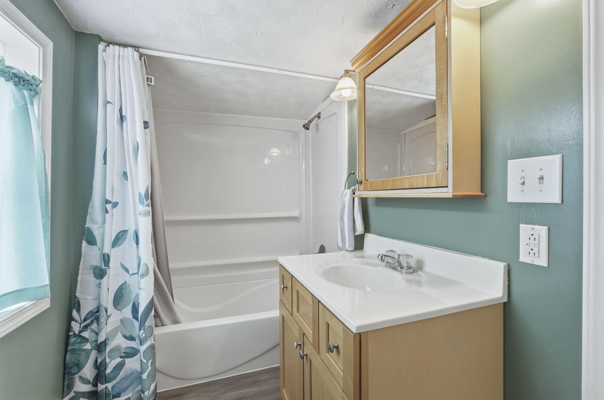 11184 S 250 West Road