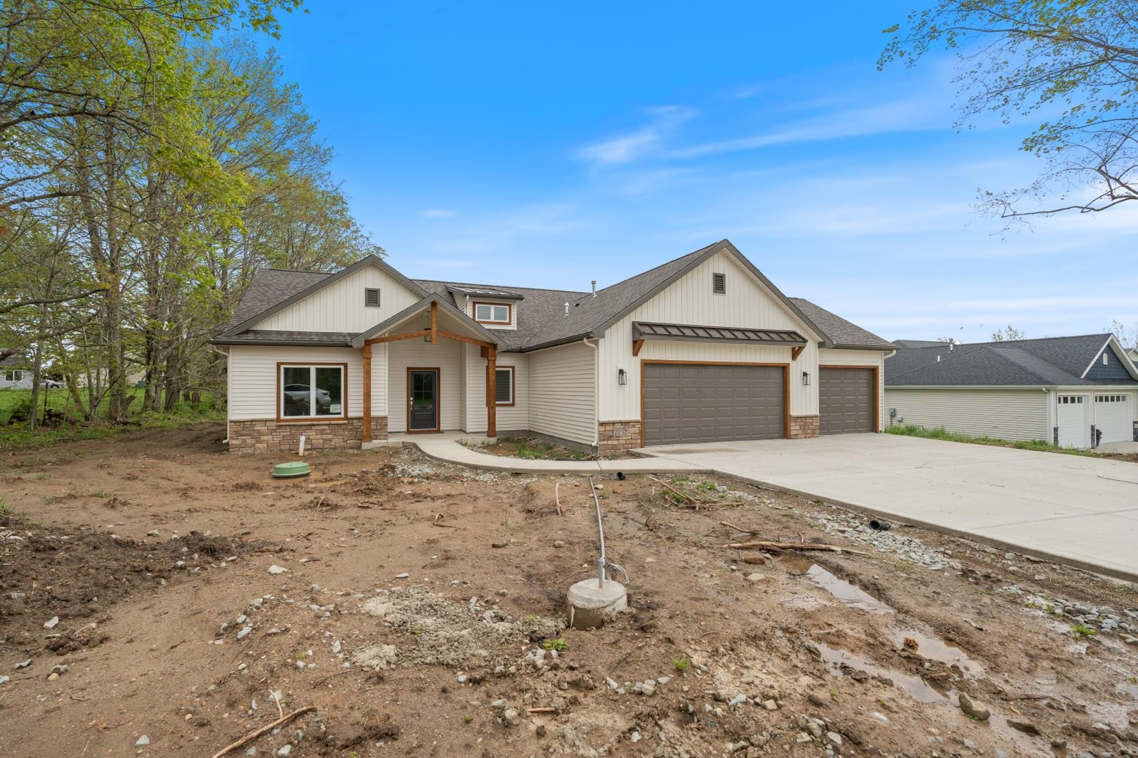 2252 Highlander Drive