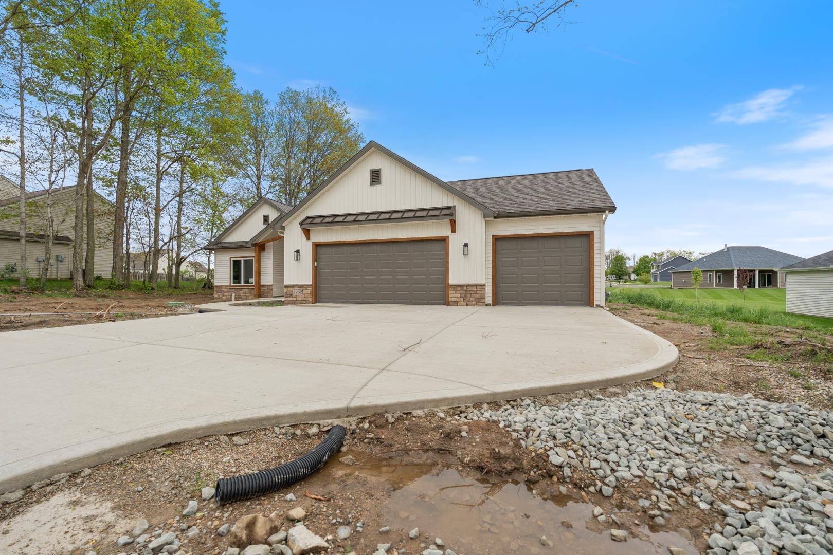 2252 Highlander Drive