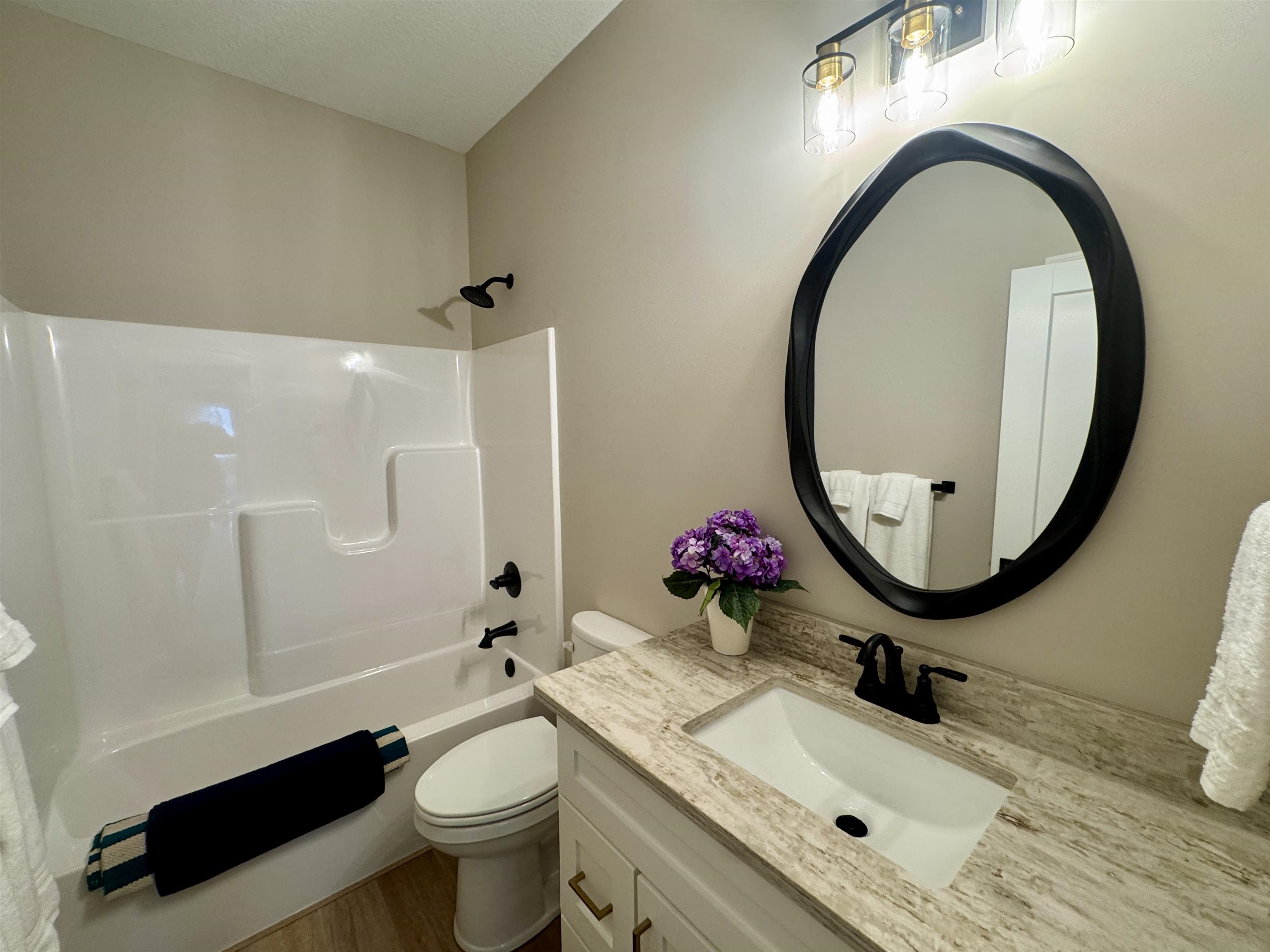 2252 Highlander Drive