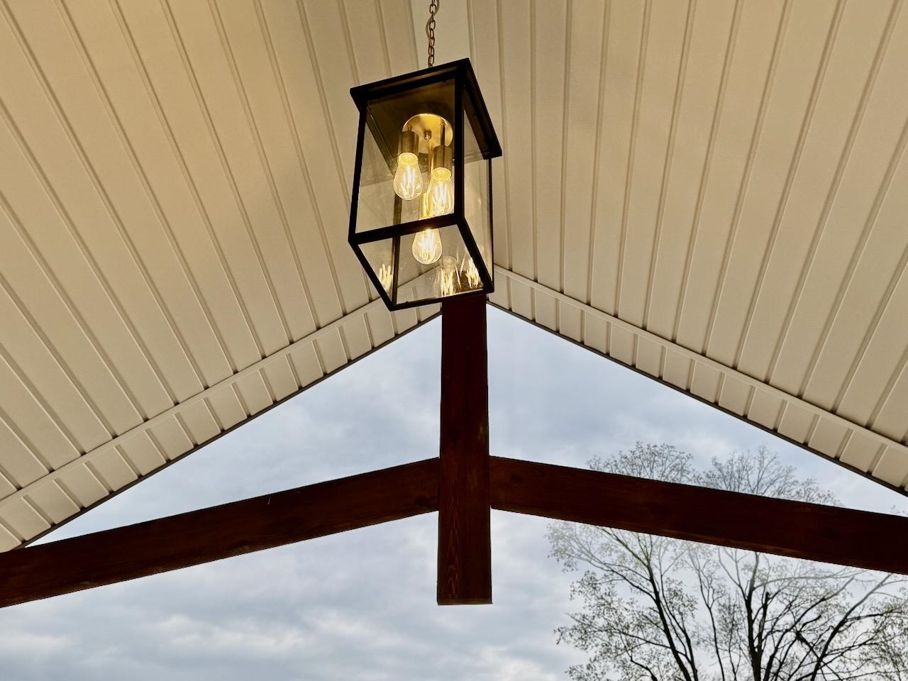 2252 Highlander Drive