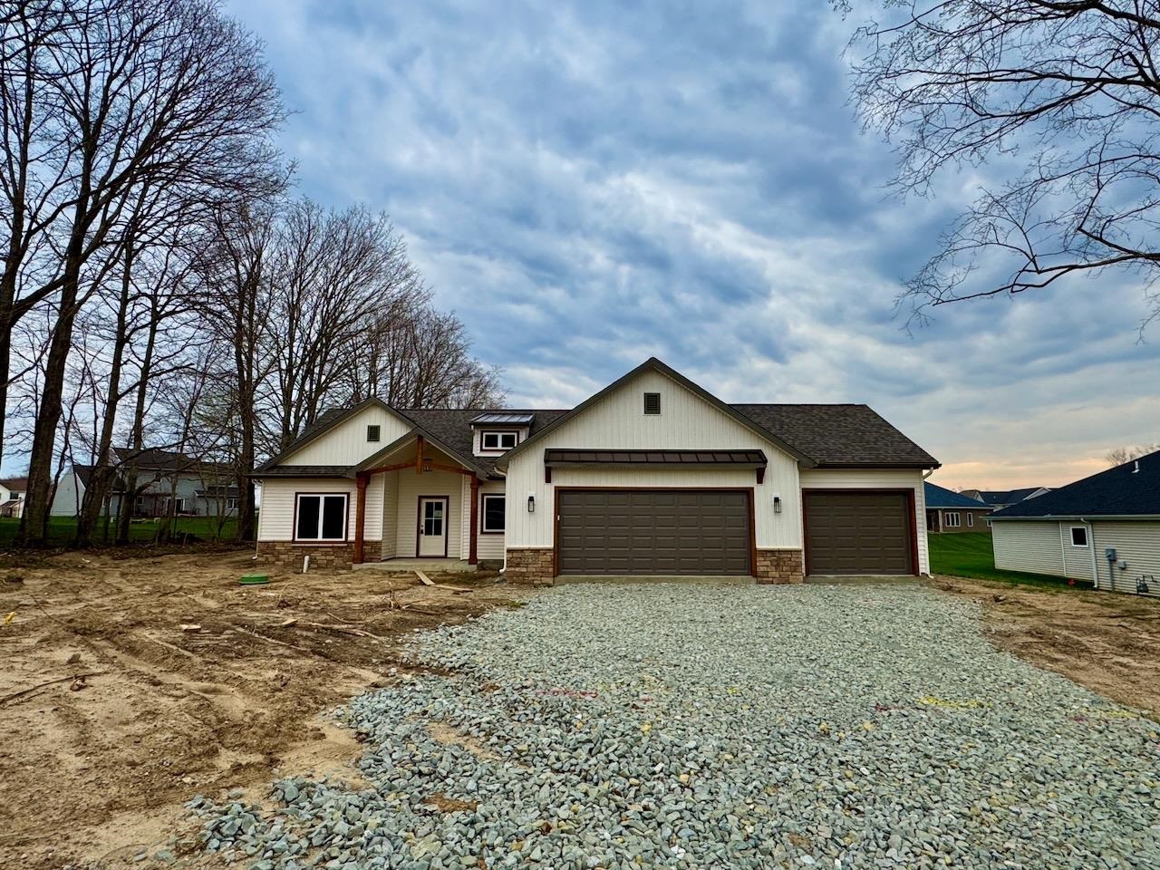 2252 Highlander Drive