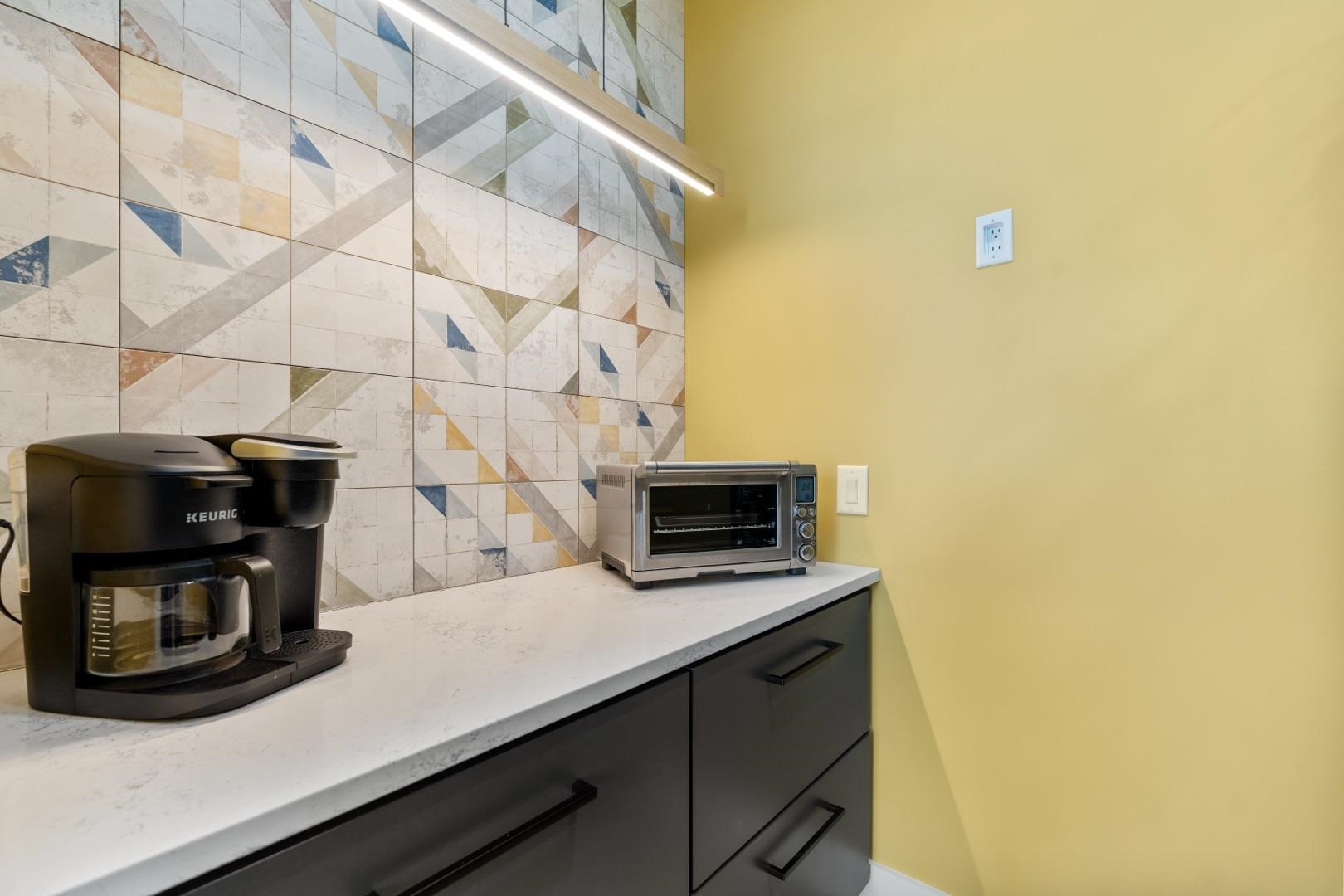 1101 Country Club Lane