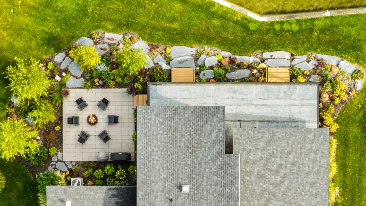 1101 Country Club Lane