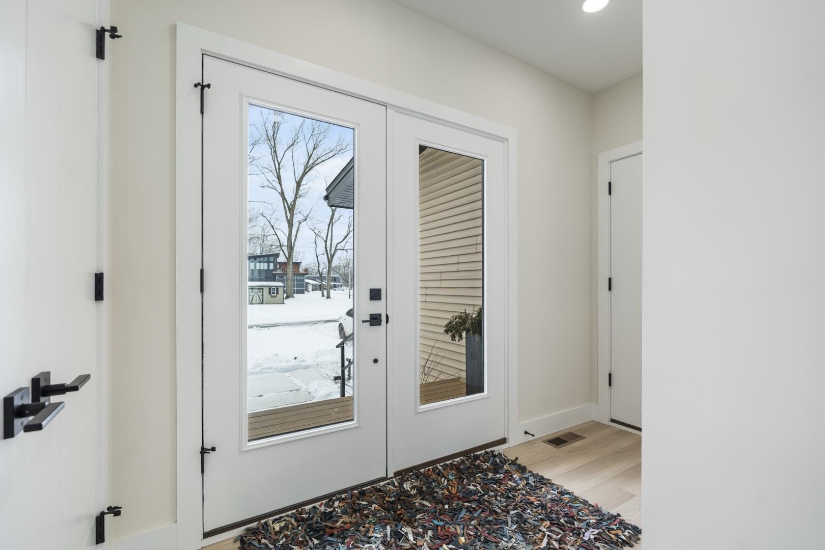 1101 Country Club Lane