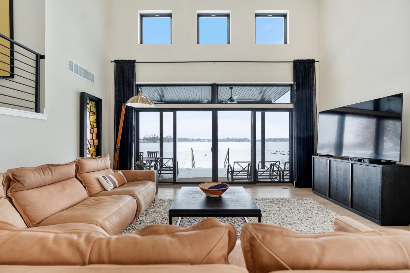 1101 Country Club Lane