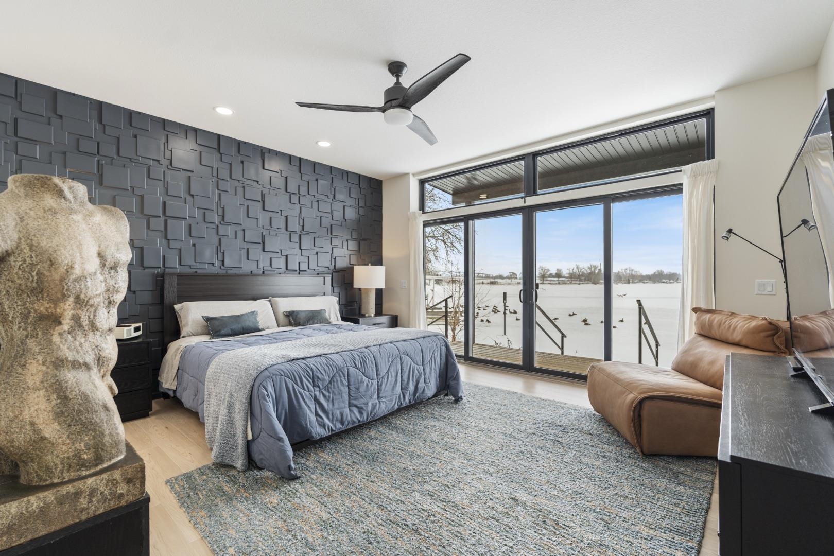 1101 Country Club Lane