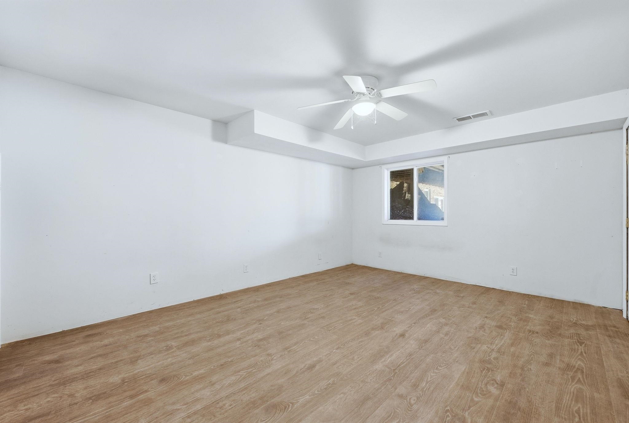 2438 S Woodland Trail