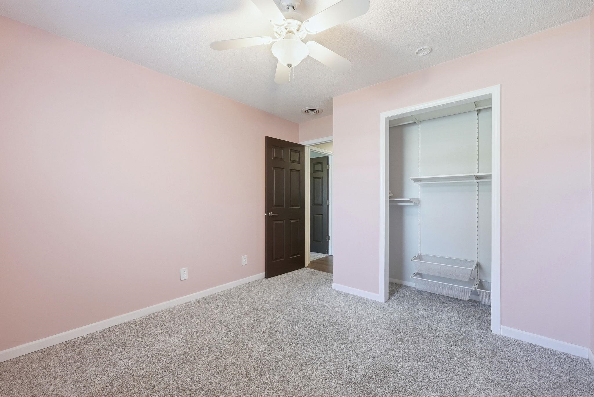 2438 S Woodland Trail