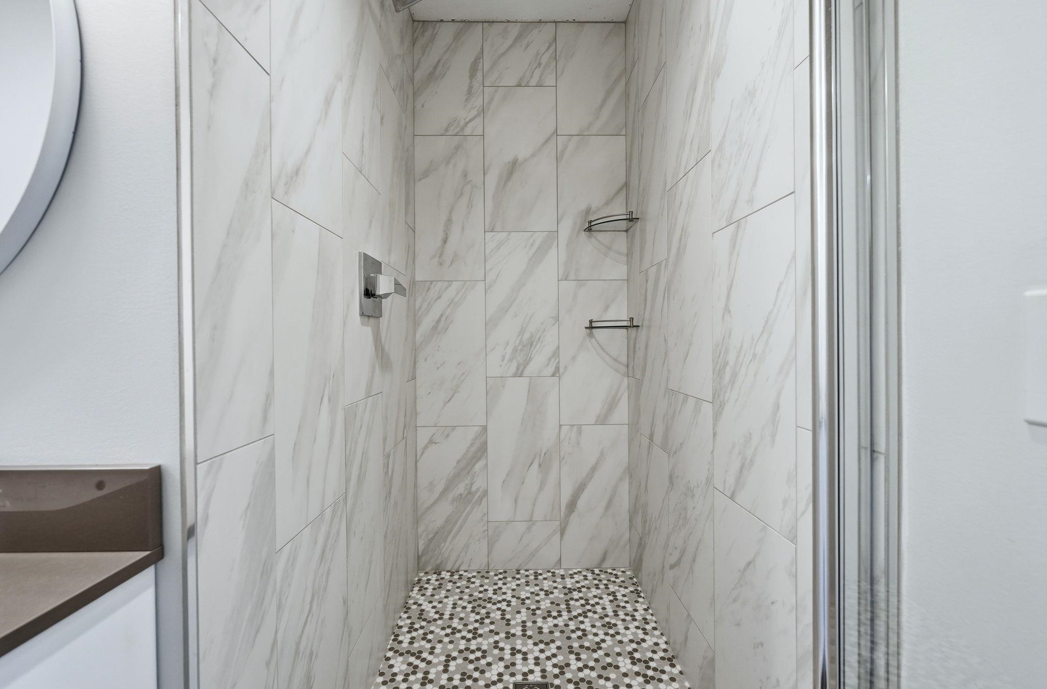 2438 S Woodland Trail