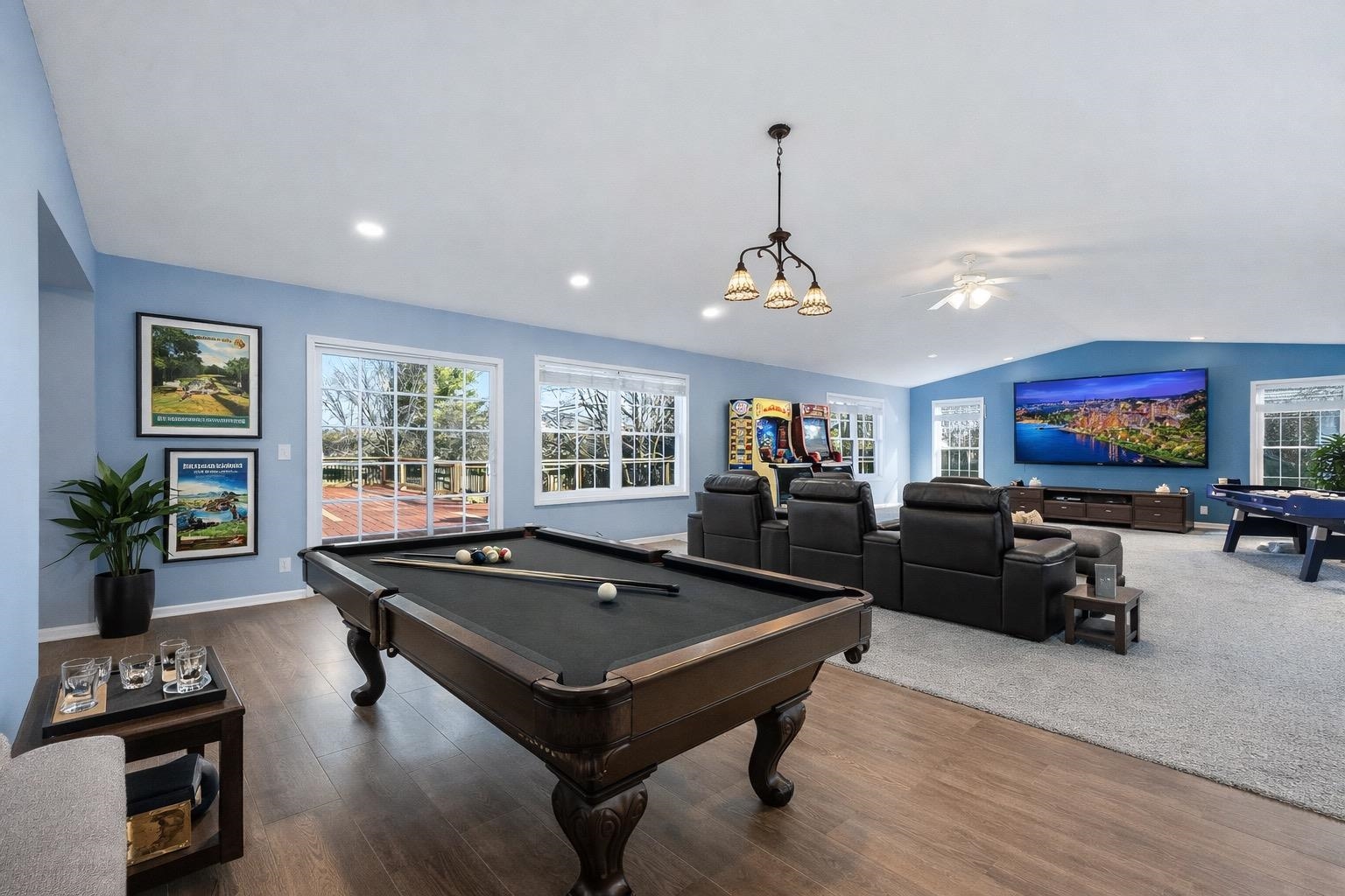 2438 S Woodland Trail