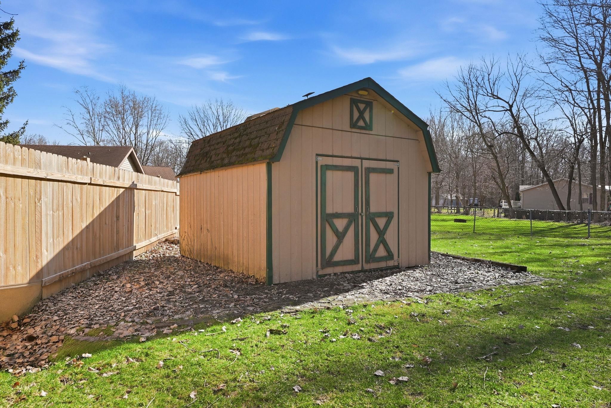 2438 S Woodland Trail